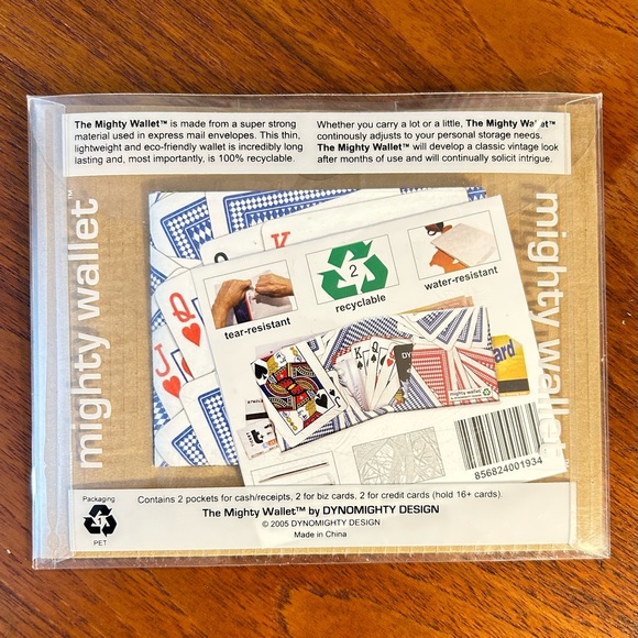 •NEVER USED• 100% Recyclable & Durable Mighty Wallet with Playing Cards Design - Picture 9 of 14